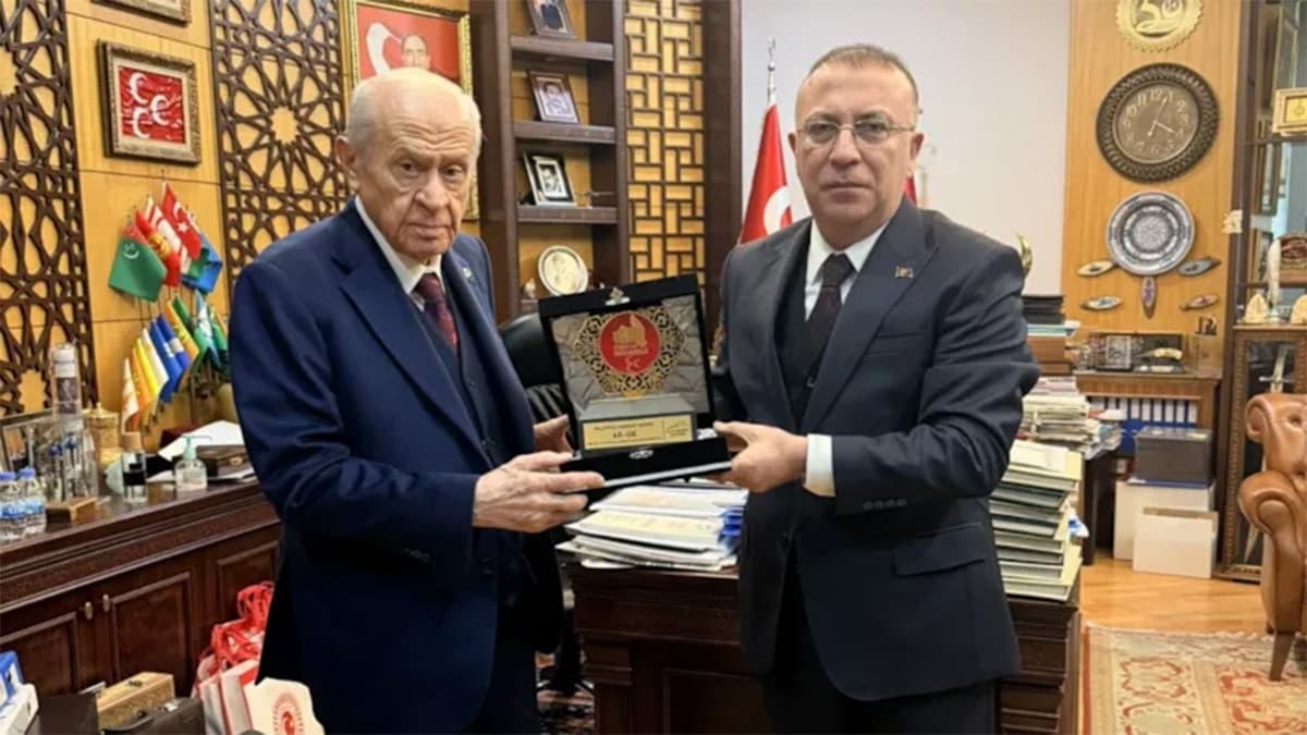 MHP'de imza krizi büyüyor: 'İmza atmayan' vekilden 'Bir canım var' çıkışı