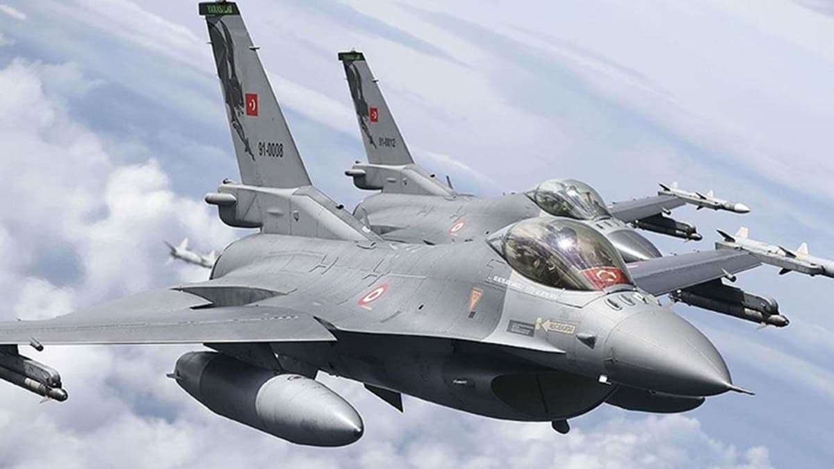 Yunan medyası: Türk ve Yunan savaş uçakları Akdeniz semalarında karşı karşıya geldi