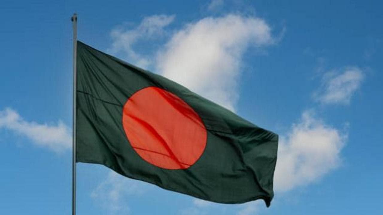Bangladeş'te feci kaza: İki otobüs çarpıştı, 8 kişi hayatını kaybetti