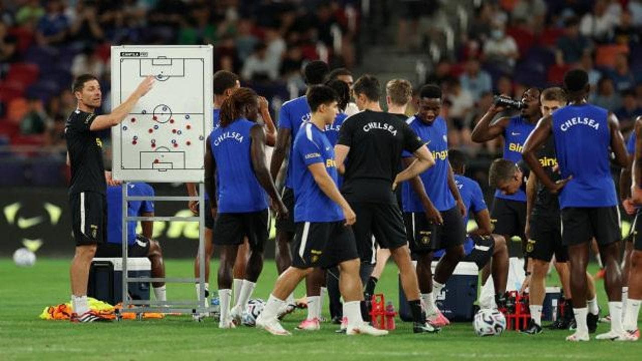 FIFA kuralı Chelsea'yi köşeye sıkıştırdı: 16 oyuncuyla yollar ayrılıyor
