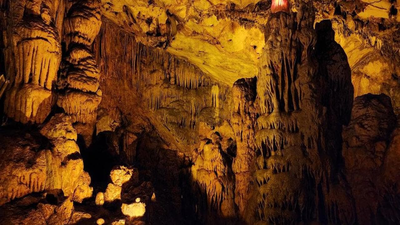 Tokat'ın Saklı Hazinesi: Milyonlarca Yıllık Ballıca Mağarası Ziyaretçilerini Bekliyor