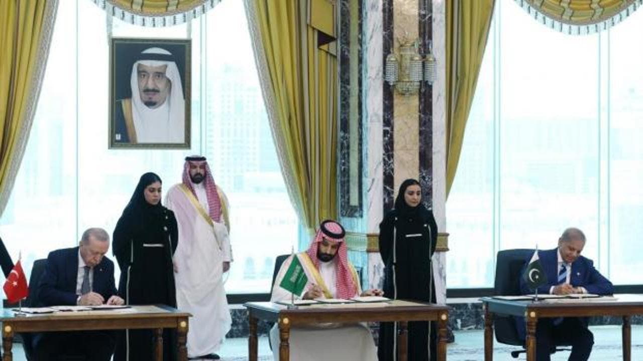 Türkiye-Suudi Arabistan-Pakistan Savunma Paktı İsrail ve İran'ı Sarstı: 'Üç Gücün Birleşimi Küresel Dengeyi Değiştirir'