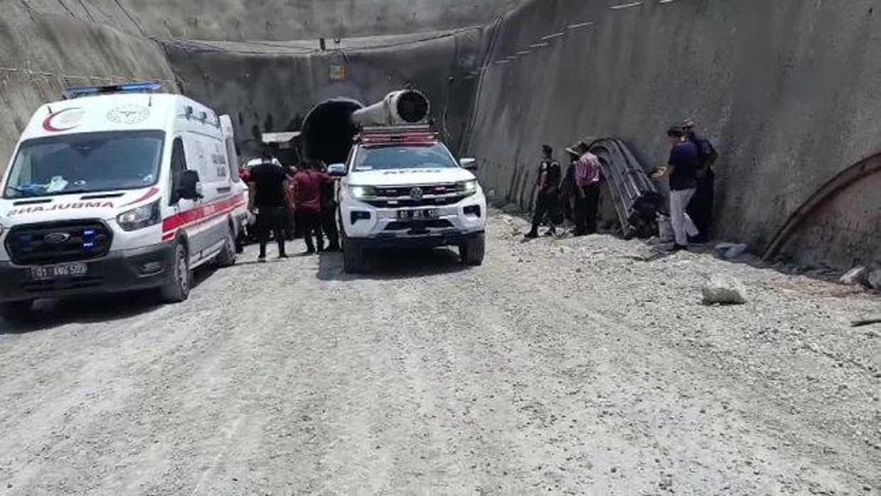 Adana'da içme suyu hattı çalışmasında göçük: 1 işçi hayatını kaybetti