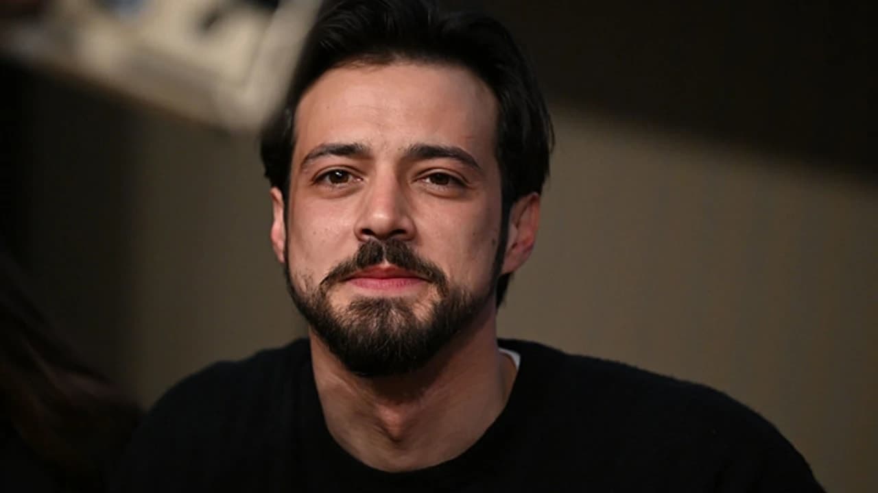 Mert Yazıcıoğlu'nun yeni dizisinin çekimleri beklenmedik bir şekilde ertelendi