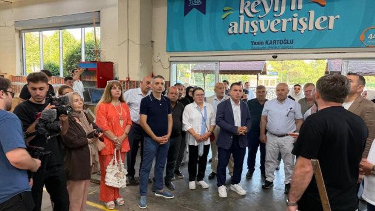AK Parti İstanbul'dan Başakşehir'de 'Belediyecilik' turu