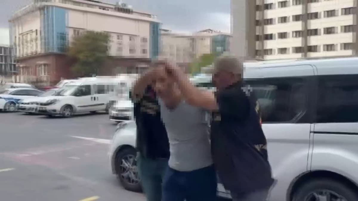 Sosyal medyada Cumhurbaşkanı'na hakaret eden şahıs gözaltına alındı