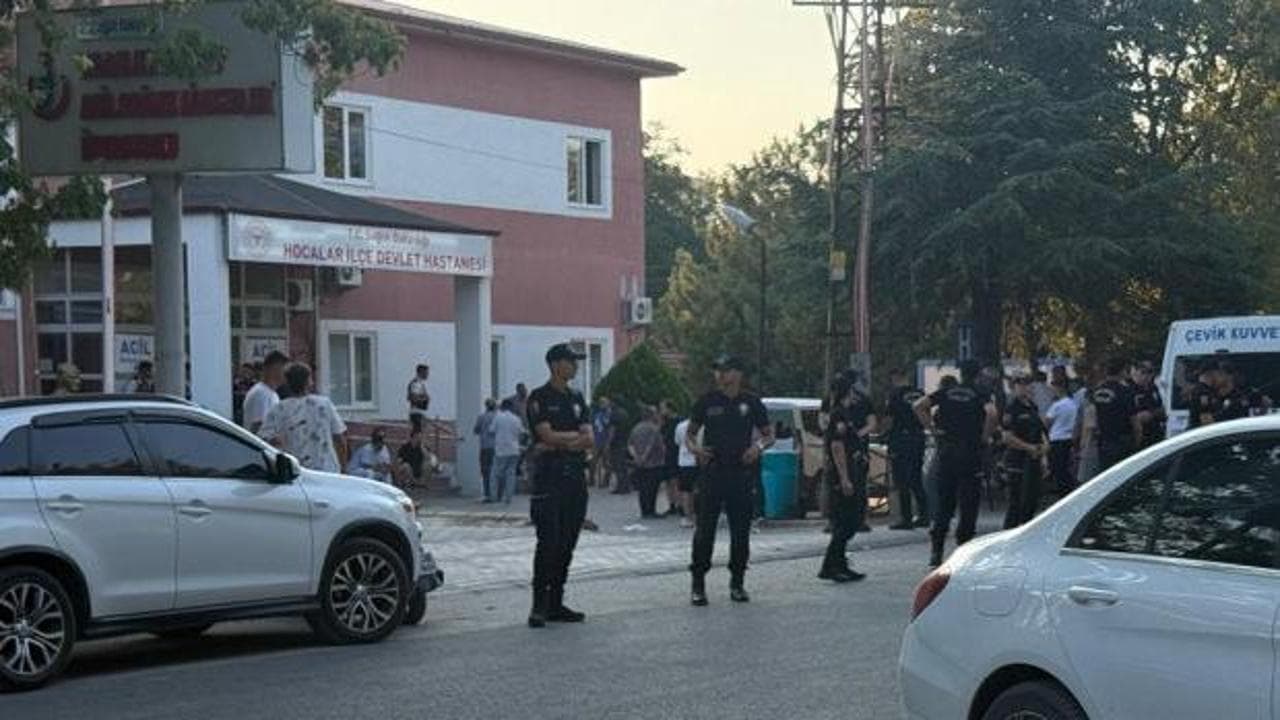 Hocalar'da kan donduran cinayet: Baba, oğluna yönelen tehditlere dayanamadı, tüfekle 2 kişiyi öldürdü