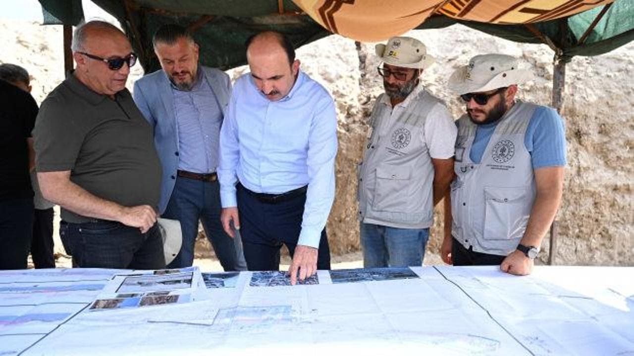 Konya'da tarihi Larende Kapısı ve sur duvarları gün yüzüne çıktı