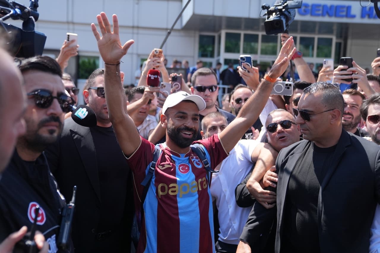 Trabzonspor'a dünyanın dört bir yanından tebrik yağdı