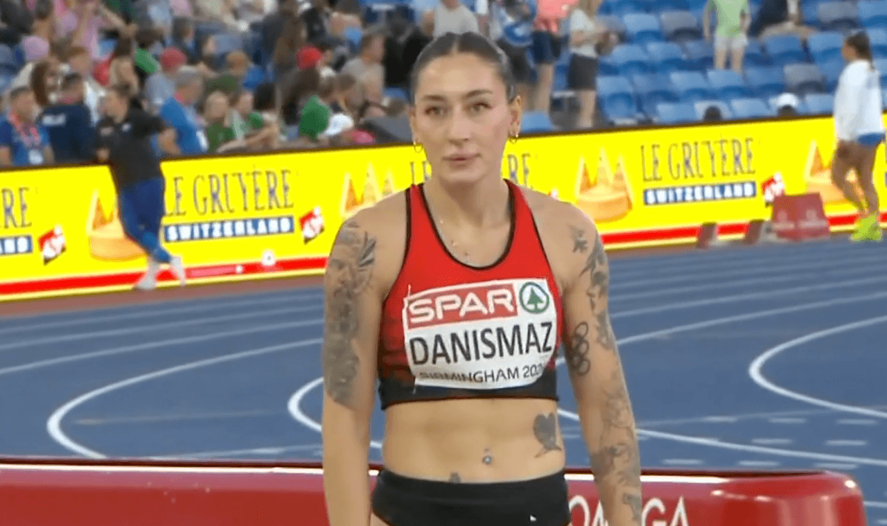 Tuğba Danışmaz Avrupa Atletizm Şampiyonası'nda finale yükseldi