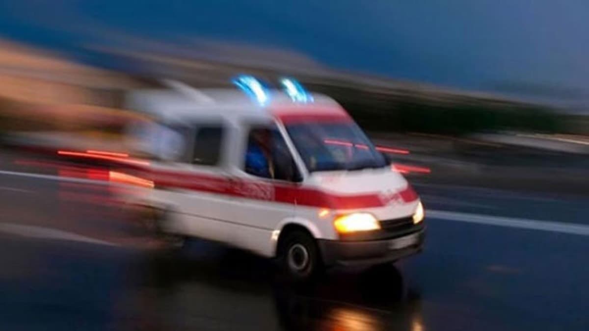 Afyonkarahisar'da iki otomobilin çarpıştığı kazada ölü ve yaralılar var