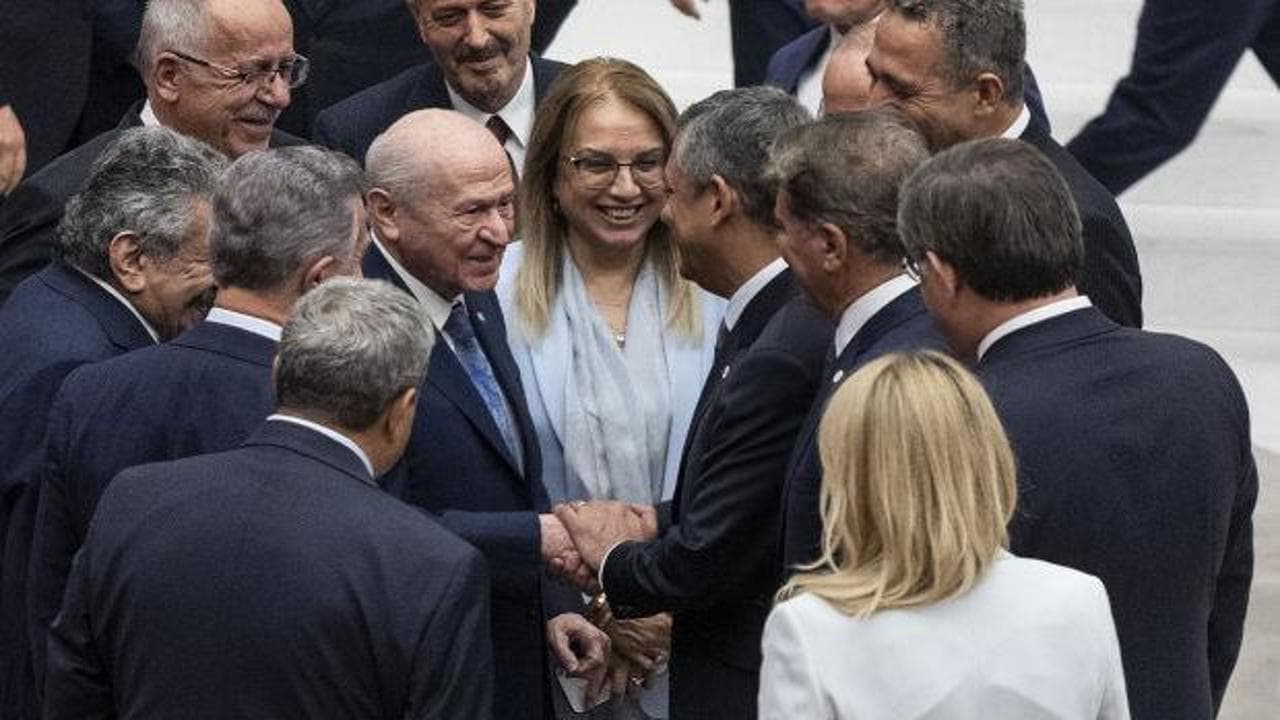 Bahçeli'den Özel'e '91 milletvekili' çıkışı: '57 yılda 46 kişiydik, siz bir gecede...'