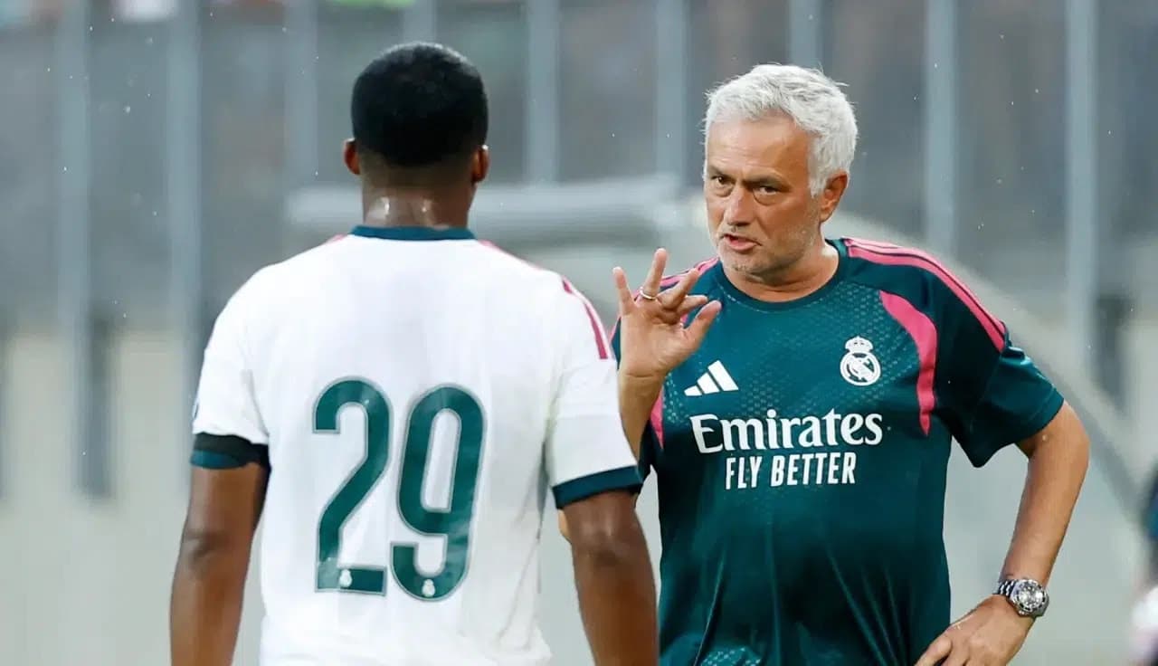 Fenerbahçe'ye Mourinho'dan darbe: Sarı-lacivertliler zor günler geçirebilir