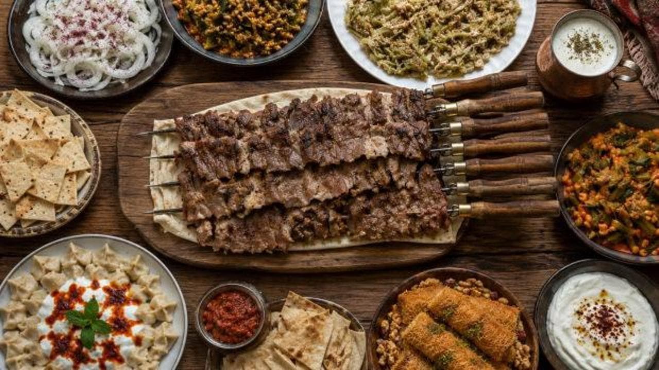 Erzurum’da 4. kez lezzet ve kültür şöleni: Cağ kebabından kadayıf dolmasına 39 durak!