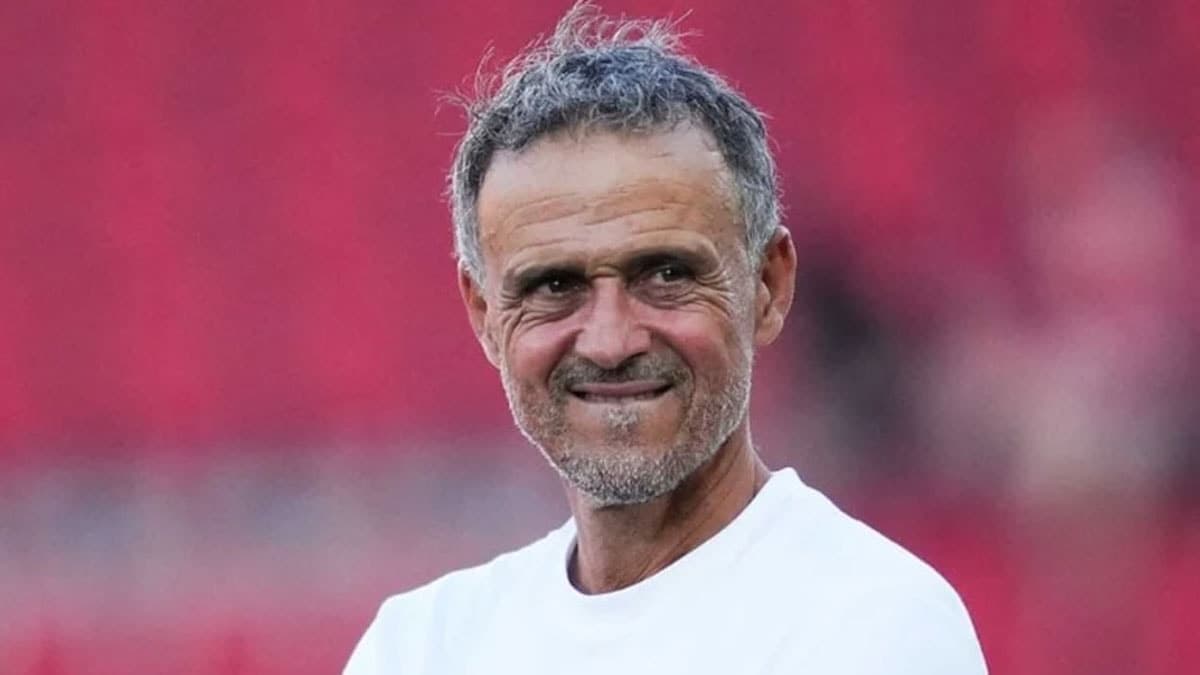 Luis Enrique Süper Kupa heyecanını yaşıyor: PSG tarihi maça hazırlanıyor