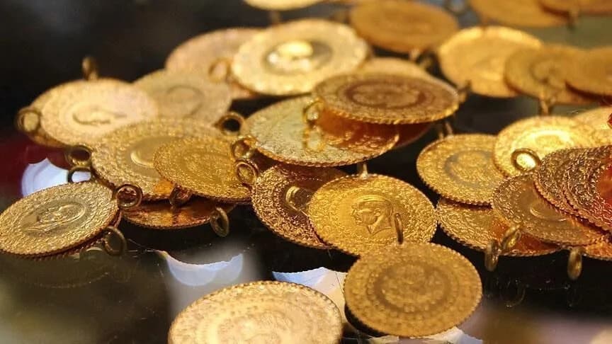 Altın fiyatlarında gözler saat 15.30'da: Piyasalarda kritik veri bekleyişi