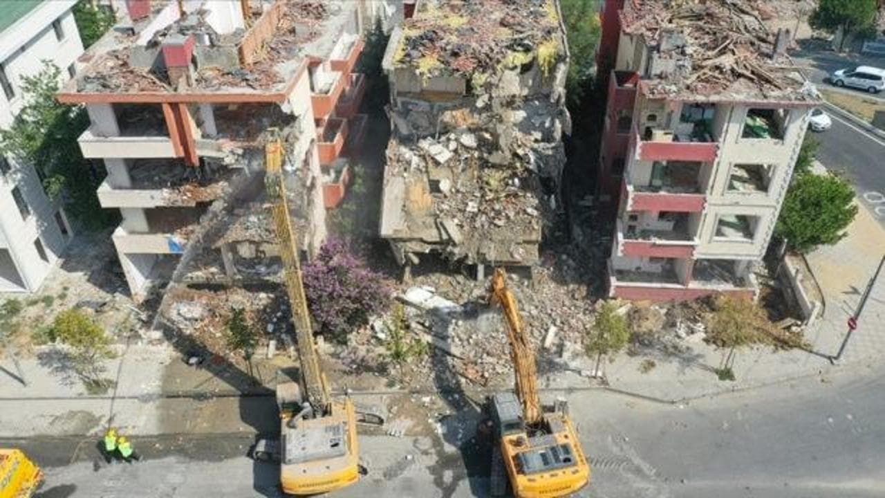 Bina yıkımında yeni dönem başlıyor: Çevre Bakanlığı'ndan kapsamlı düzenleme