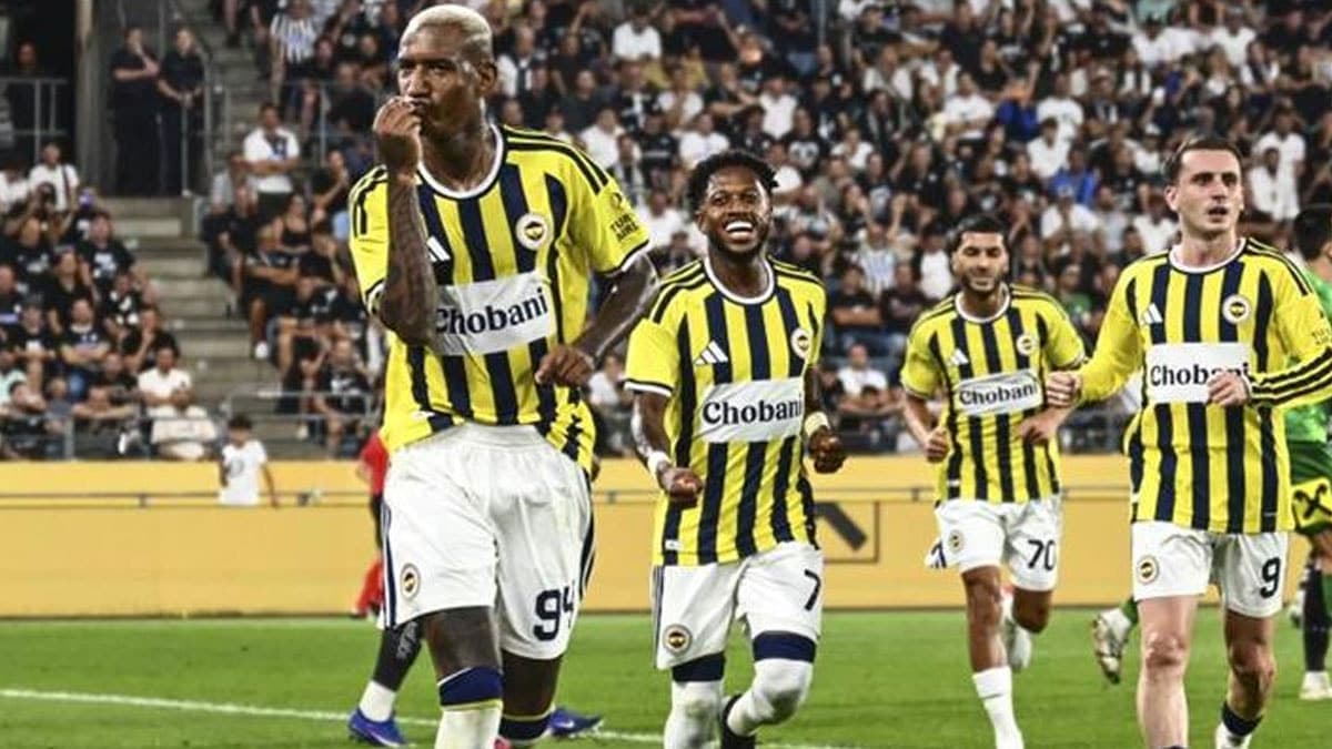 Fenerbahçe'nin yıldızı duygusal anlara veda etti: Gözyaşlarıyla stadı terk etti