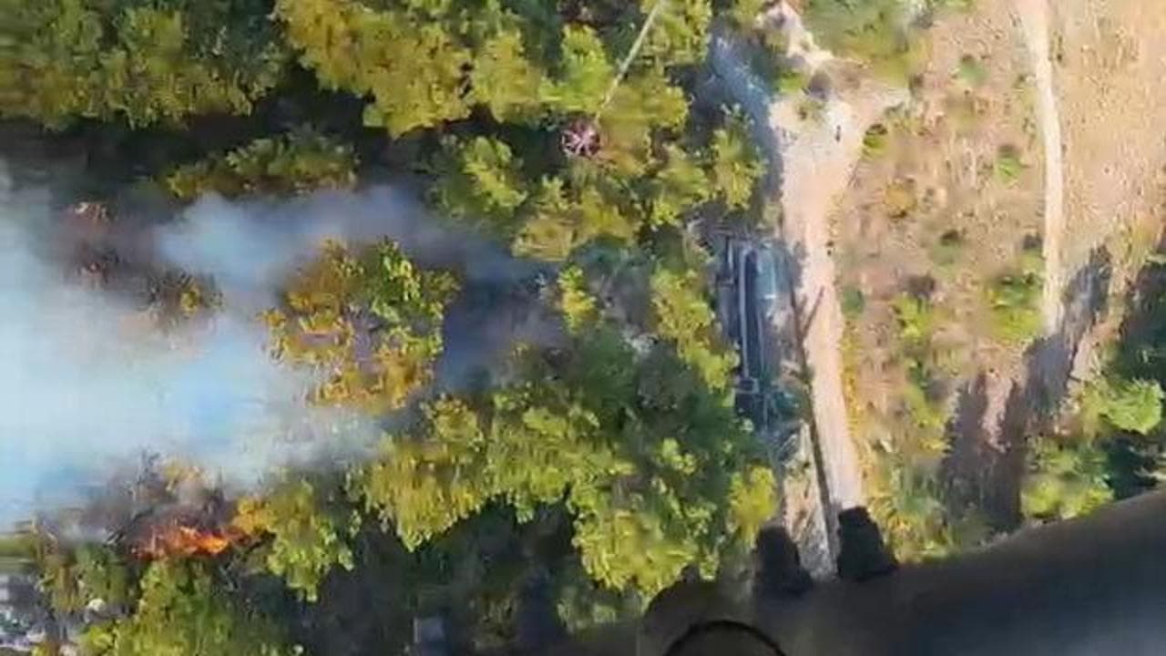 Antalya'da iki ilçede aynı saatlerde orman yangını çıktı
