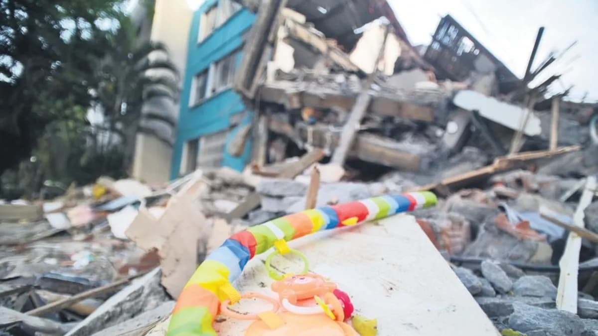 Kolombiya'da 7.4'lük deprem felaketi: Can kaybı 254'e yükseldi, 2 bin 700 kişiden haber alınamıyor
