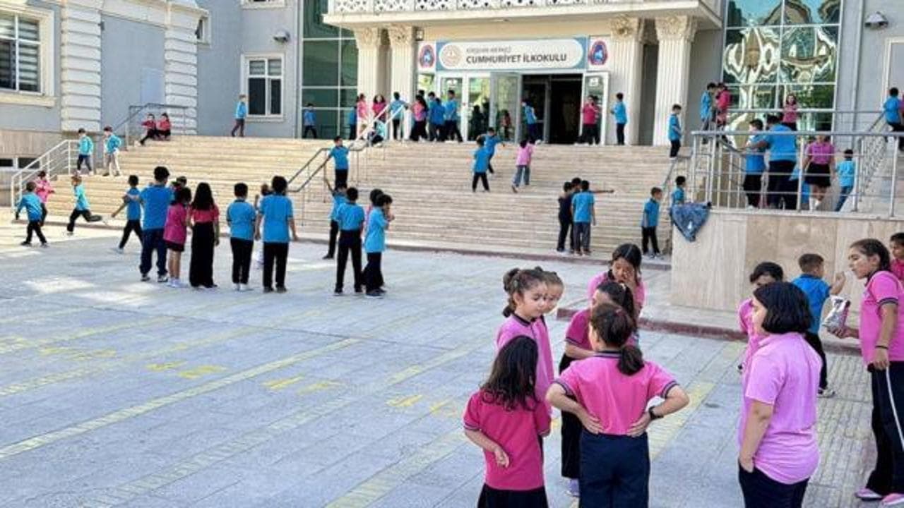 Yeni eğitim dönemi öncesi okullara 30 bin güvenlik personeli: İŞKUR başvuruları başlıyor