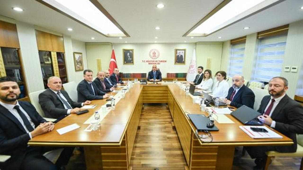 Bakan Ersoy, Trabzon turizmini dört mevsime yayma hedefinde Çin pazarını radarına aldı