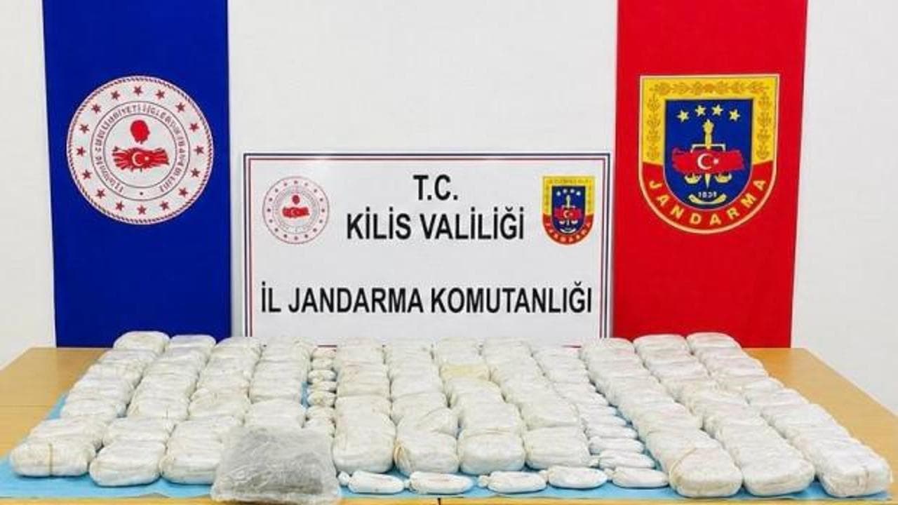 Kilis'te büyük uyuşturucu operasyonu: 90 kilogram sentetik madde ele geçirildi