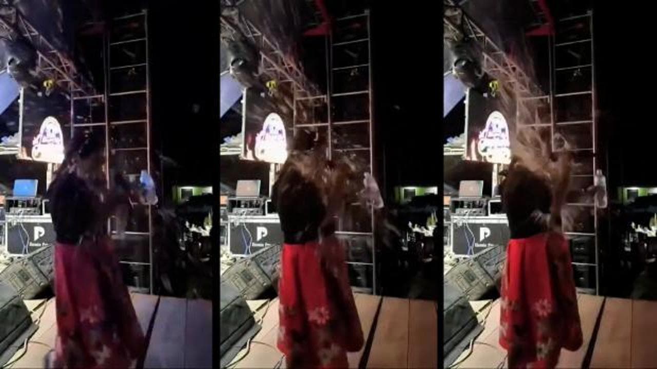 Peru'da festivalde sahne dehşeti: Halk müziği sanatçısının yüzüne cam şişe fırlatıldı