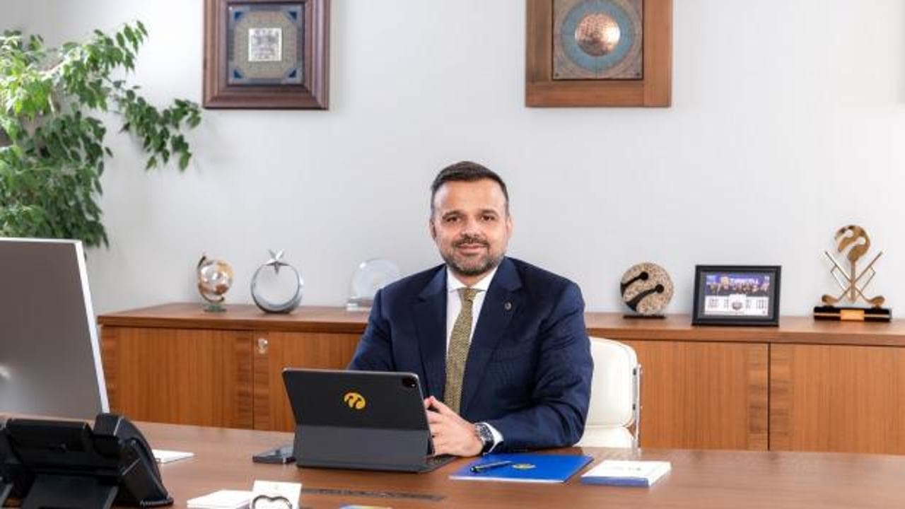 Turkcell ikinci çeyrekte 5,2 milyar lira net kar açıkladı