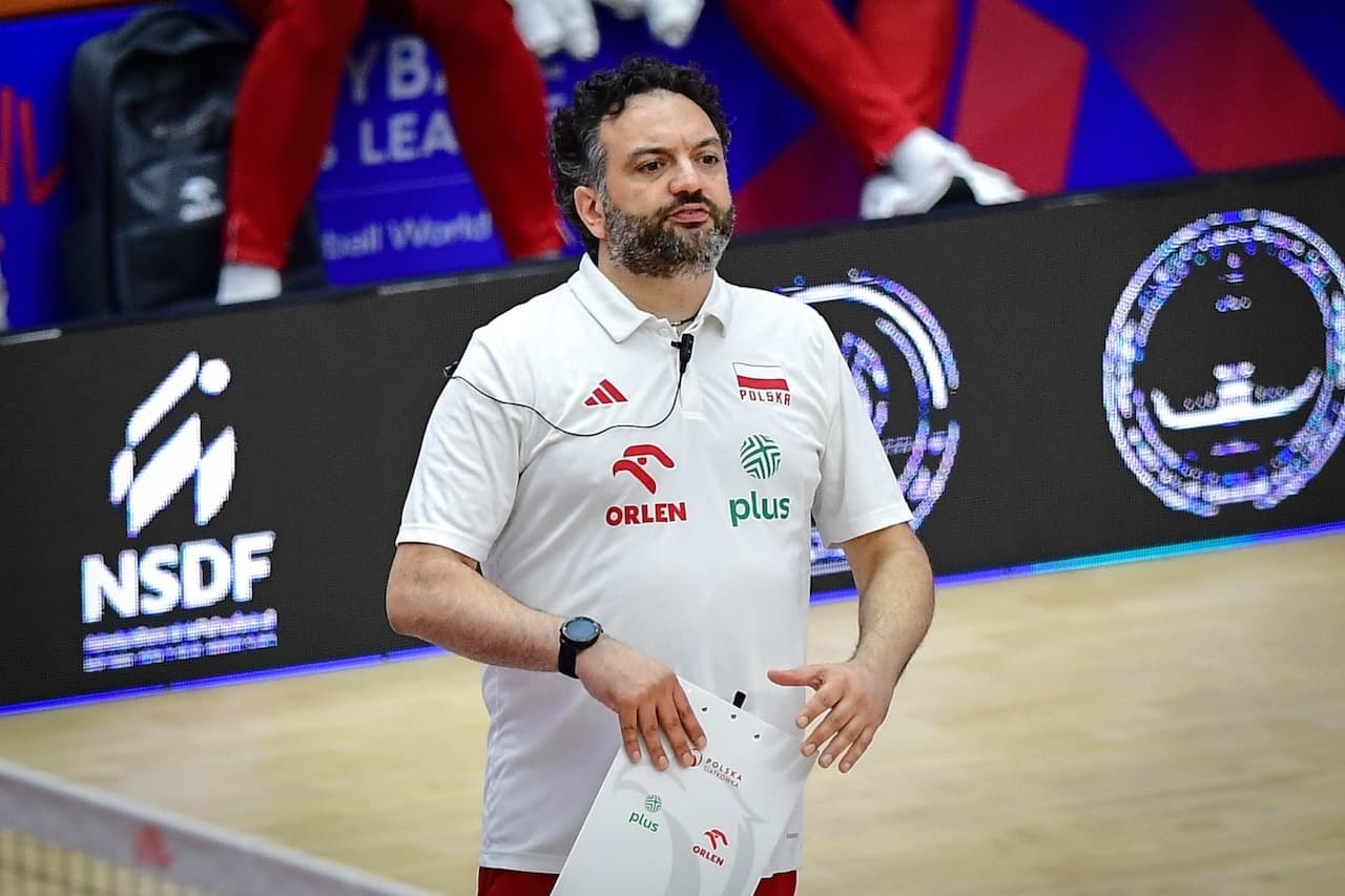 Fenerbahçe'de Stefano Lavarini ile yeni dönem resmen başlıyor