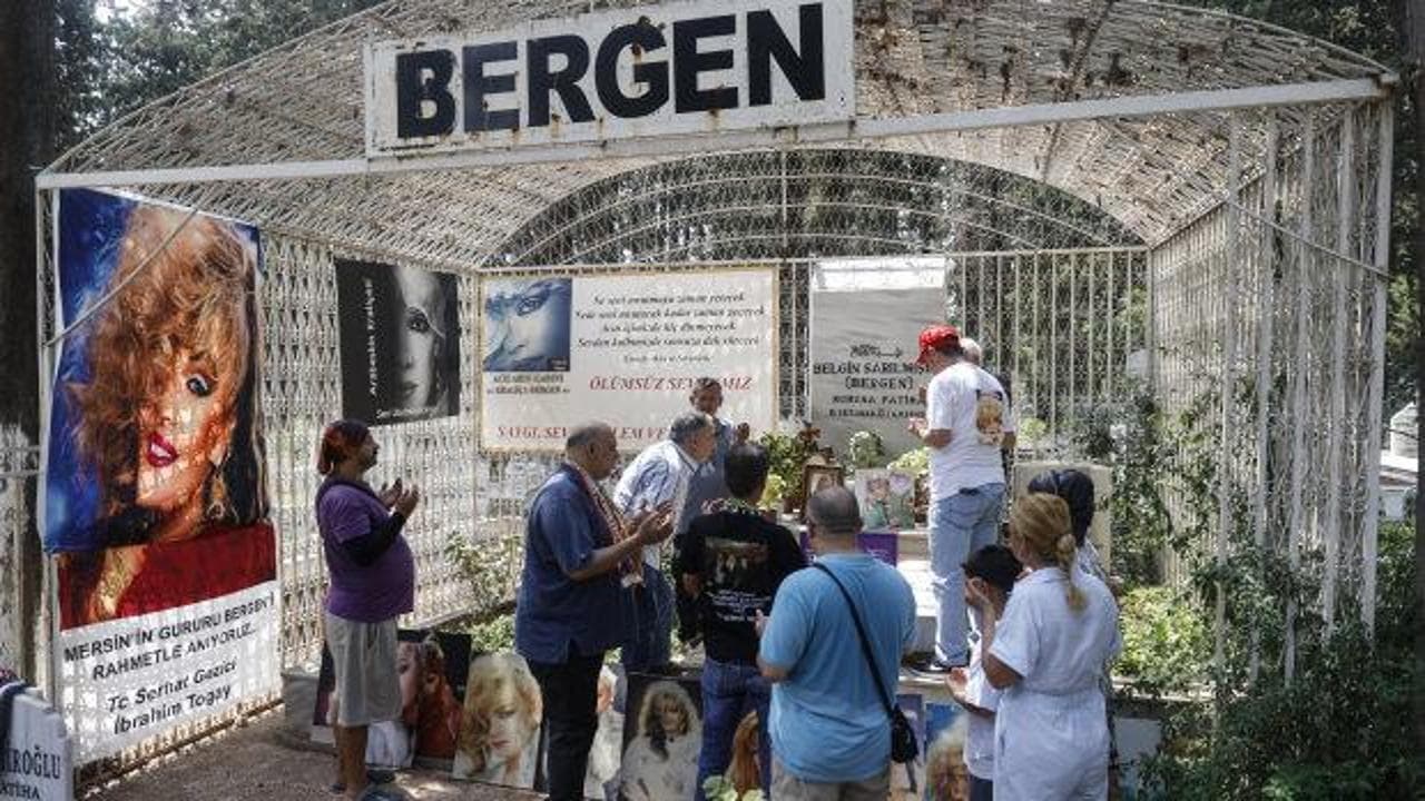 Arabesk müziğin efsane ismi Bergen, ölüm yıl dönümünde mezarı başında anıldı