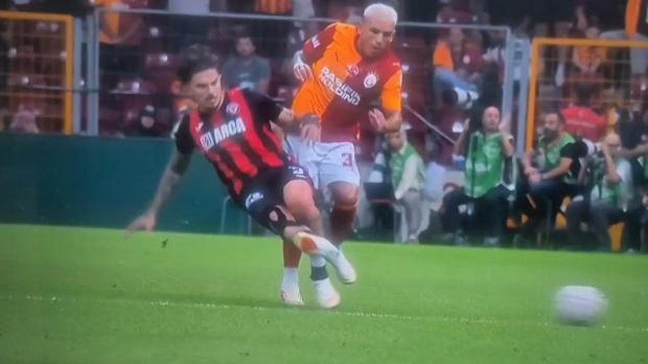 Galatasaray-Çorum FK maçında tartışmalı an: Torreira pozisyonu kırmızı kart tartışması yarattı