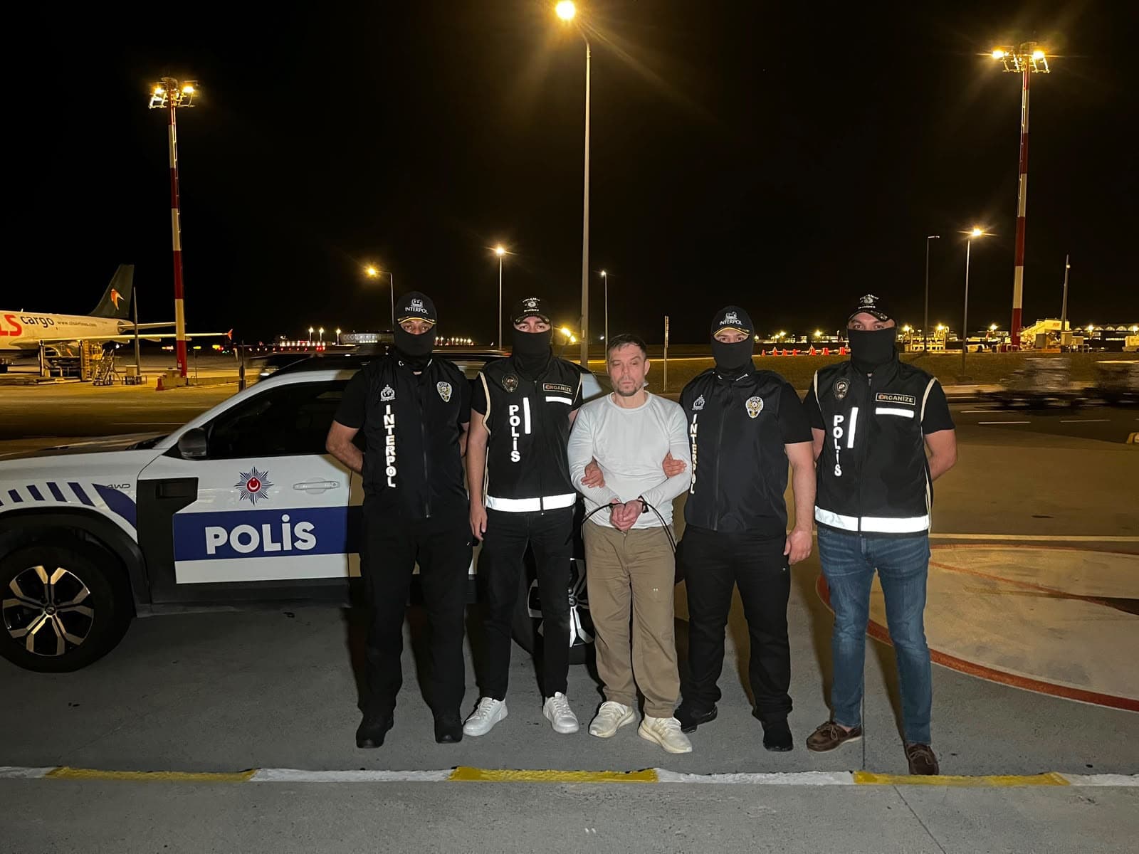 Kırmızı bültenle aranan suç örgütü elebaşı İstanbul'a getirildi