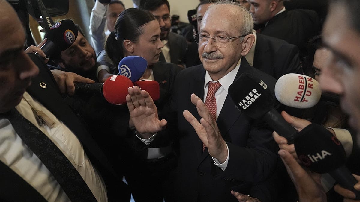 CHP, Özgür Özel'in dokunulmazlığının kaldırılmasına 'Evet' oyu verecek