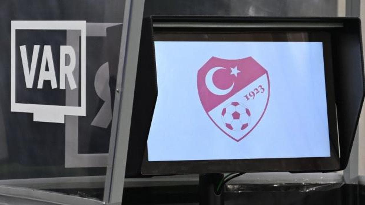 Süper Lig'de sezonun açılış haftası: İki maça yabancı VAR hakemi atandı