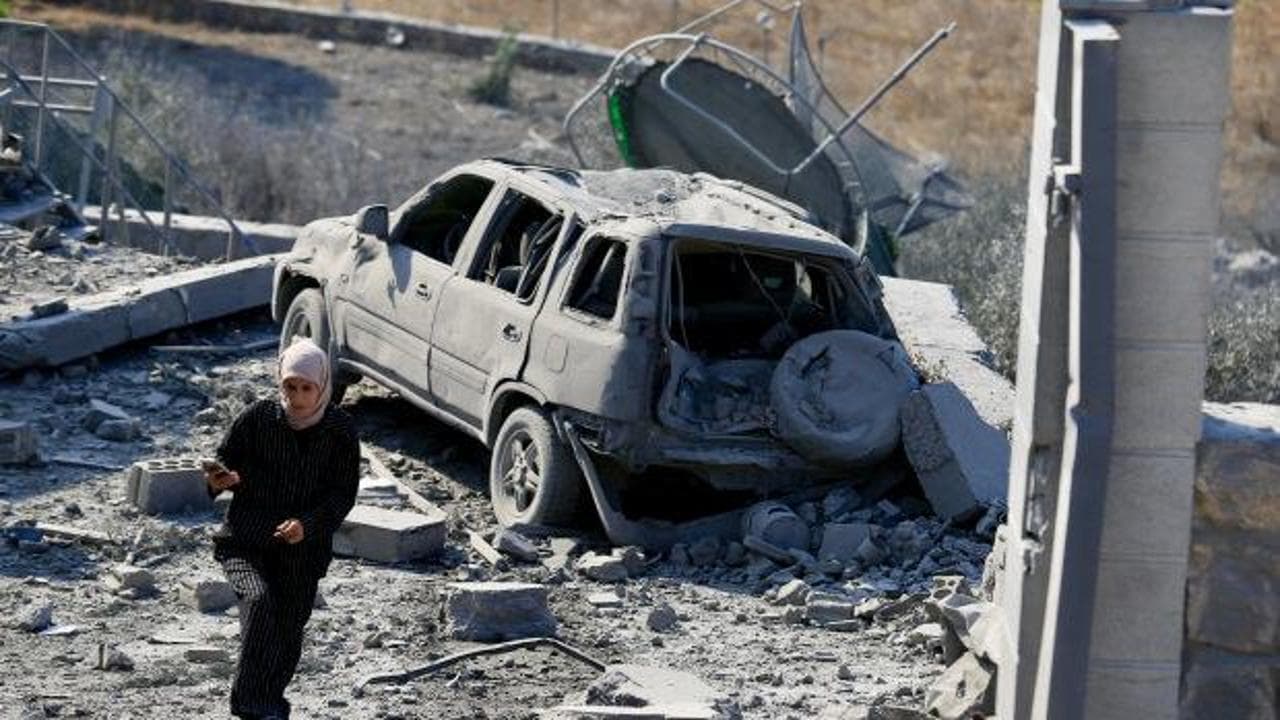 İsrail'in Lübnan'ın güneyine düzenlediği hava saldırısında 7 kişi hayatını kaybetti
