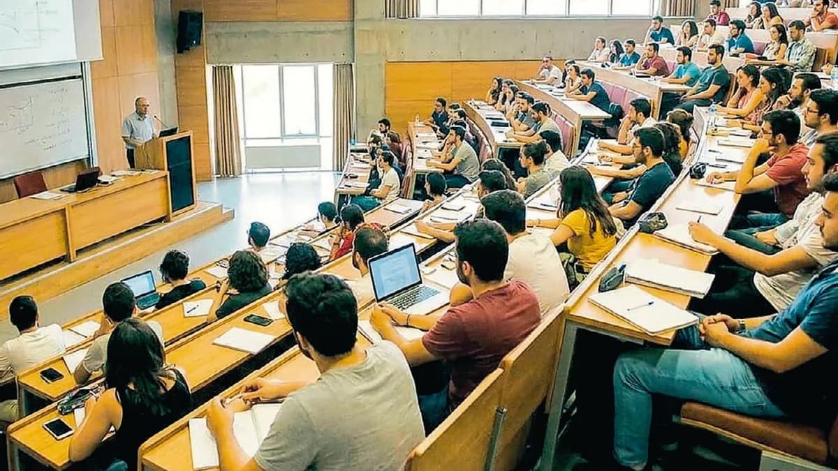 Yükseköğretimde 4 yıl kuralı tartışmaya açıldı: 'Dört Yıl Şart mı?'