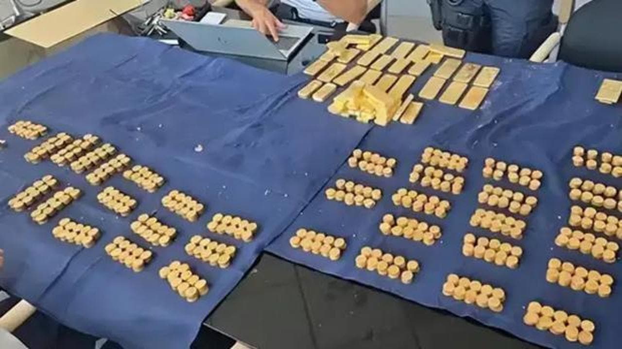 Belçika'da duvarın arkasından 485 milyonluk altın hazinesi çıktı