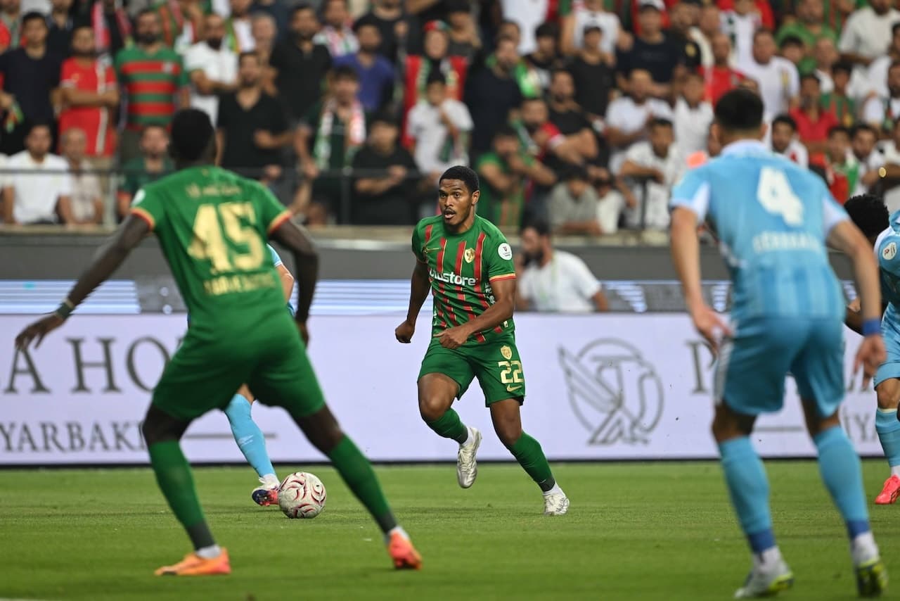Yeni sezonun yeni takımları karşı karşıya: Amedspor sahadan galip ayrıldı, 3 gol VAR'a takıldı