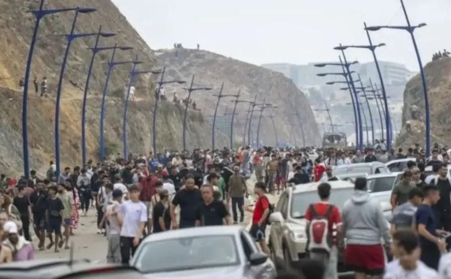 Sınırda Yoğun Göçmen Hareketliliği: Mesajlaşma Uygulamaları Üzerinden Organize Oluyorlar