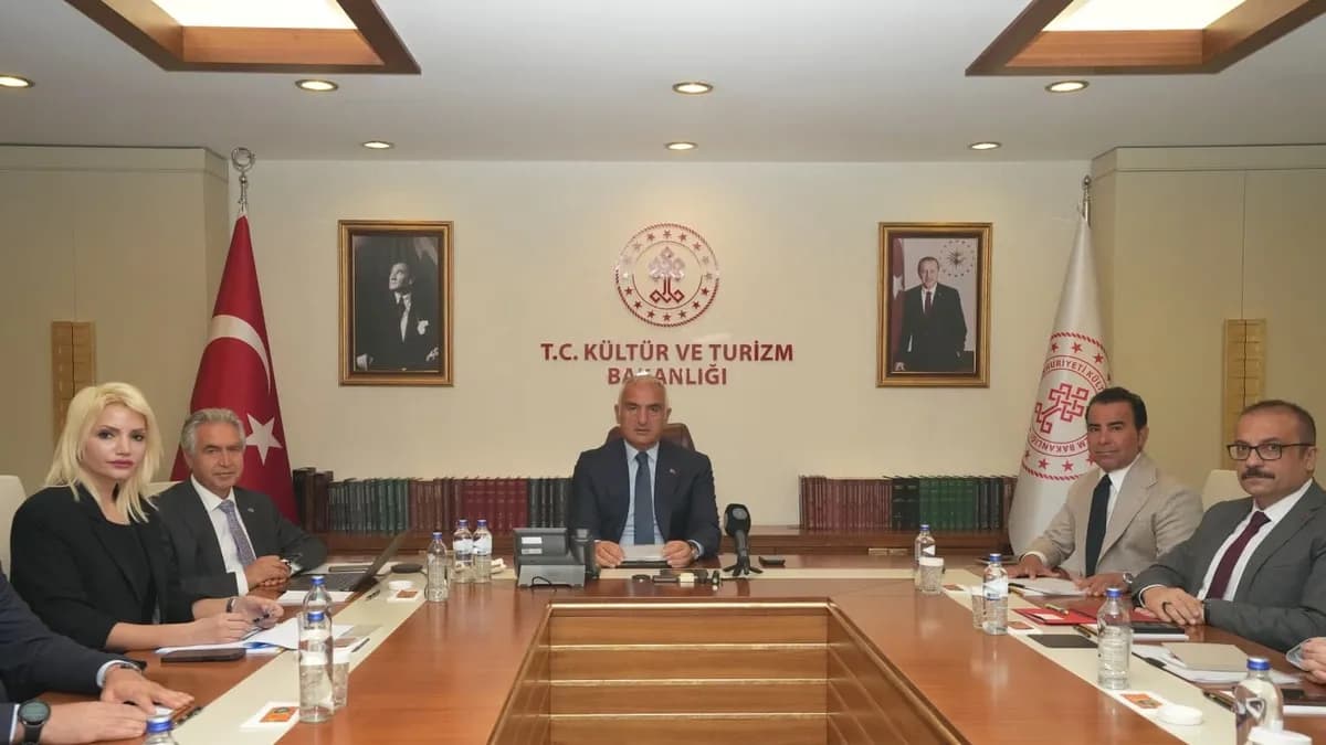 Bakan Ersoy'dan İstanbul'a tarihi hamle: UNESCO Dünya Miras Komitesi hazırlıkları resmen başladı