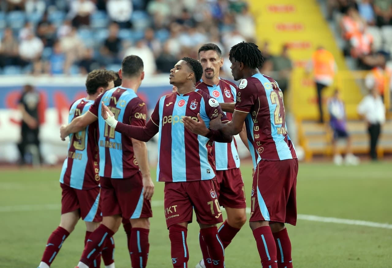 Trabzonspor'un Ferencvaros karşısındaki UEFA kadrosu belli oldu: Salah listede