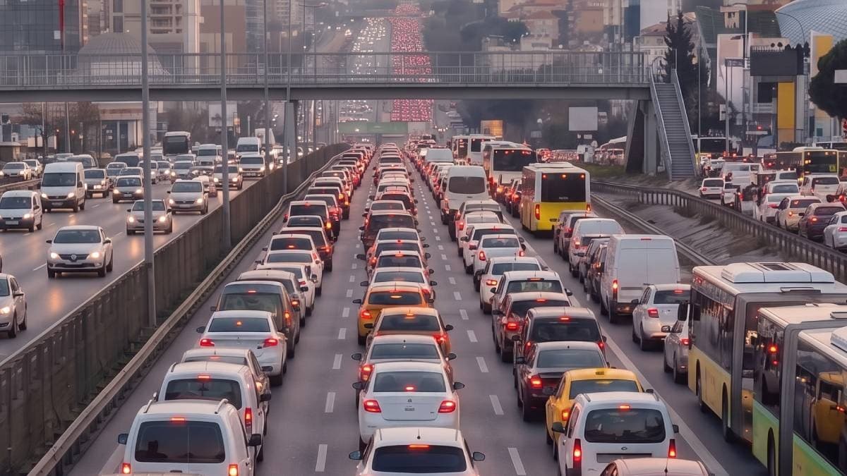 Farkında olmadan yapan sürücü yandı: Anında 6 bin 490 TL ceza kesiliyor