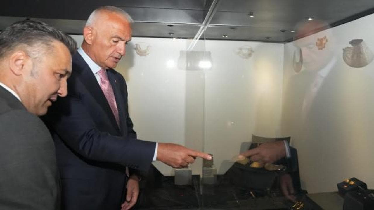 Taş ve kemikten günümüze: 12 bin yıllık tarih Ankara'da sergileniyor