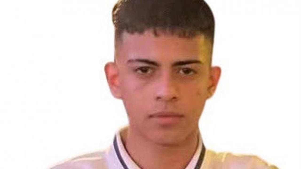 İzmir'de evin içinde silahın ateş alması sonucu 16 yaşındaki genç hayatını kaybetti