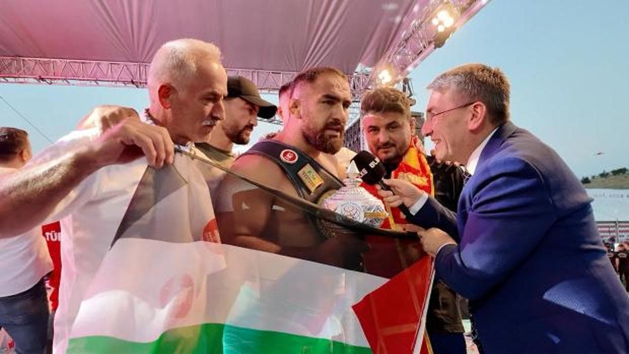 Karakucak Dünya Şampiyonası'nın şampiyonu Feyzullah Aktürk oldu