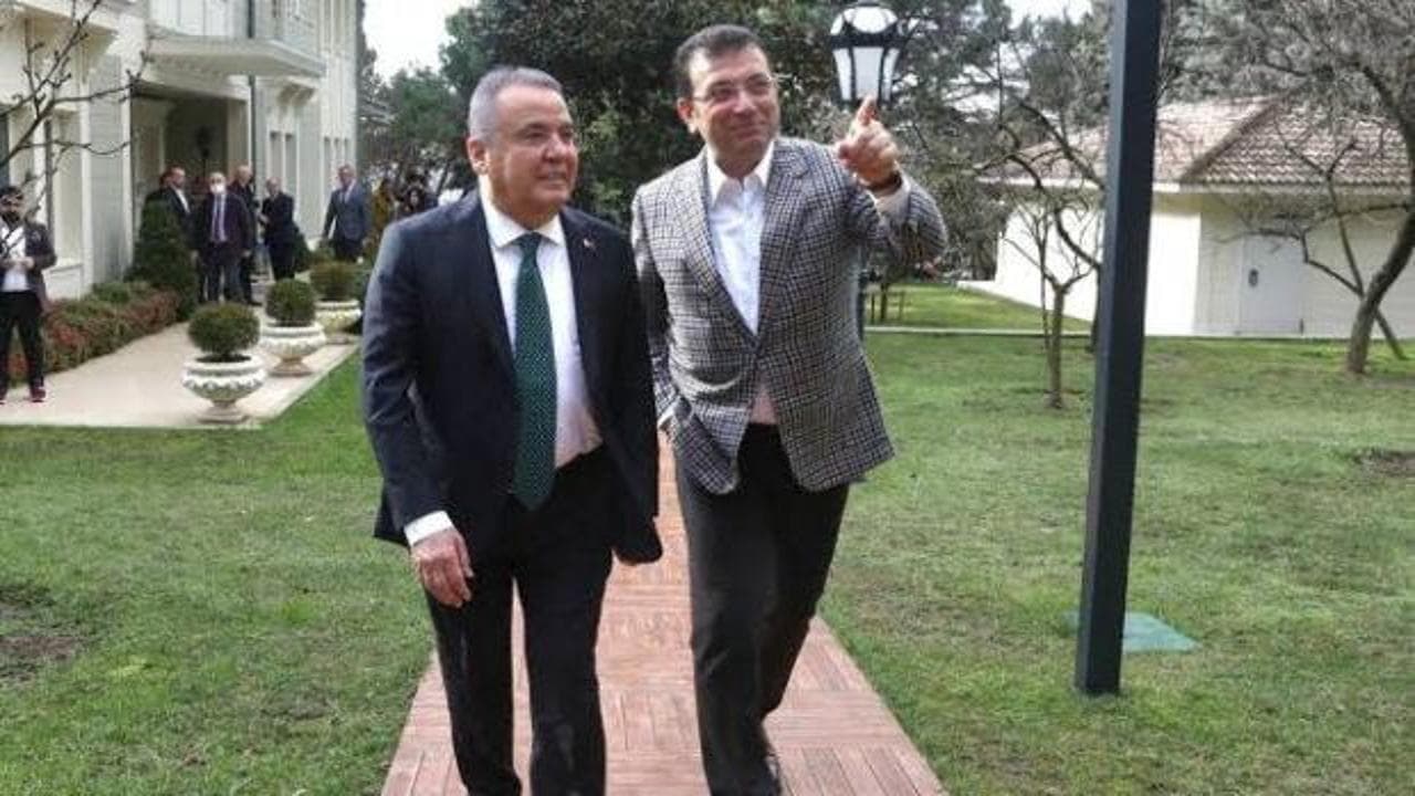 Muhittin Böcek'ten  olay İmamoğlu itirafı geldi! Ses getirecek yeni ifade...