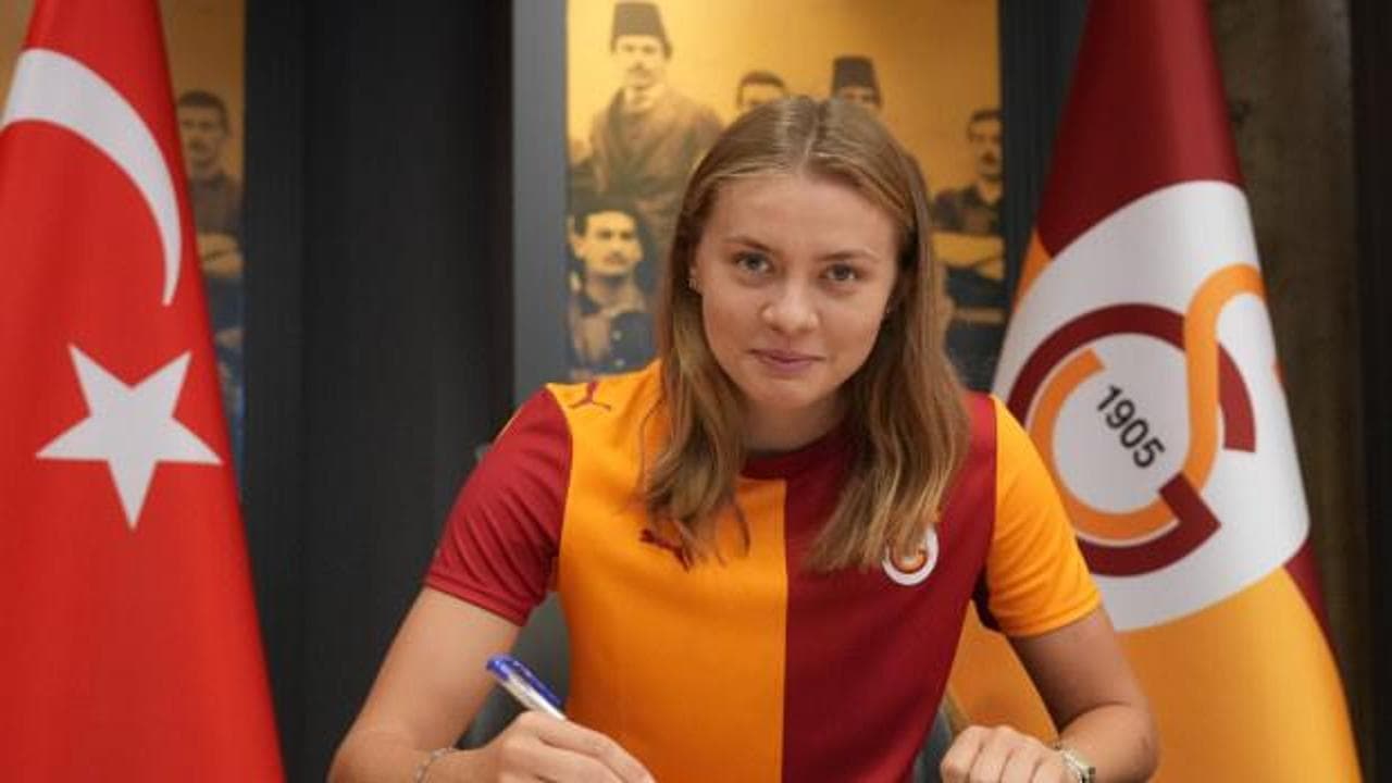 Galatasaray Kadın Futbol Takımı, Polonyalı yıldız Oliwia Domin'le anlaştı