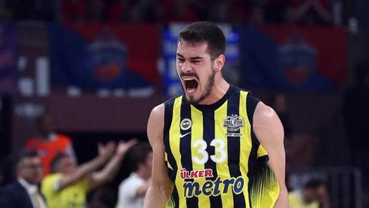 Fenerbahçe'nin eski yıldızı basketbolu bıraktı: Nikola Kalinic kariyerine veda etti
