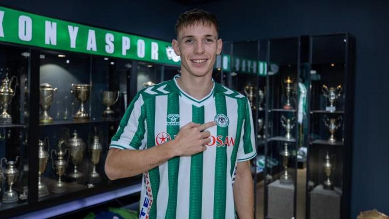 Konyaspor, Macar orta saha Rajmund Toth'u renklerine bağladı